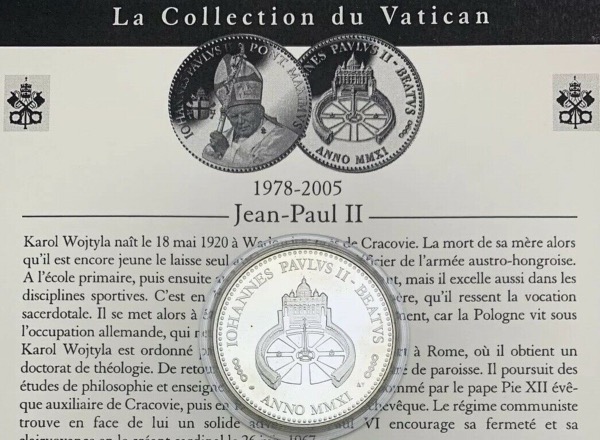 Médaille Jean Paul II, Collection du Vatican